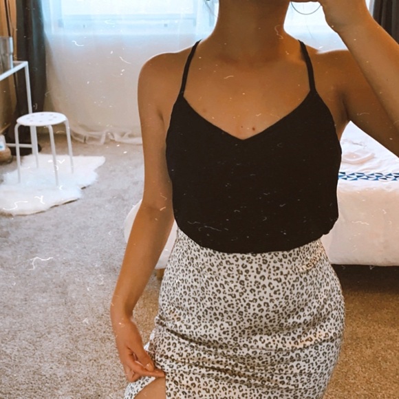 HOLLISTER Satin Cami Bundle - Picture 2 of 7